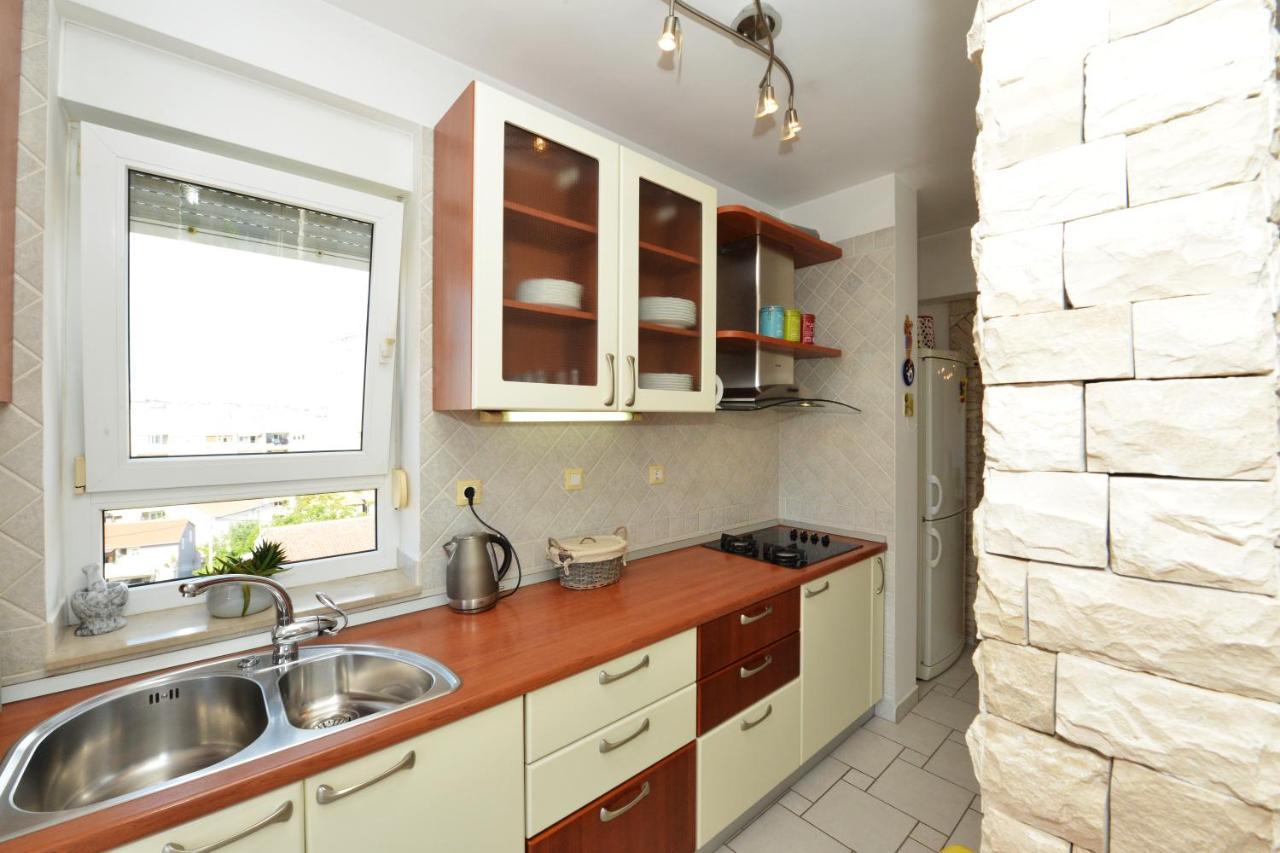 Barbora Apartment